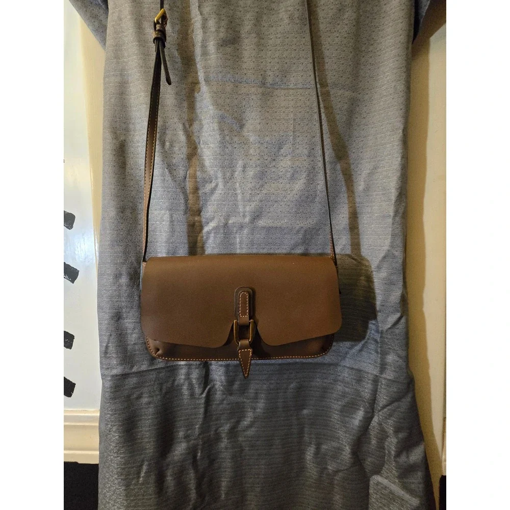 Brown Crossbody Bag Purse With Adjustable‎ Strap and Interior Pockets